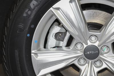 2025款 1.5T 手动超越版 7座-外观-图片-有驾