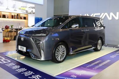 2023款 尊荣版 620-外观-图片-有驾