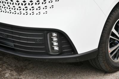 2024款 420km 长轴中顶 客车 9座-外观-图片-有驾