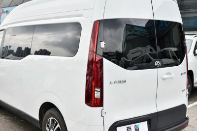 2024款 420km 长轴中顶 客车 9座-外观-图片-有驾