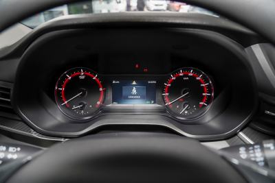 2023款 2.0T 旅行家RVLIFE乐玩版-内饰-图片-有驾