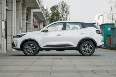 2025款 1.5L CVT豪华版-外观-图片-有驾