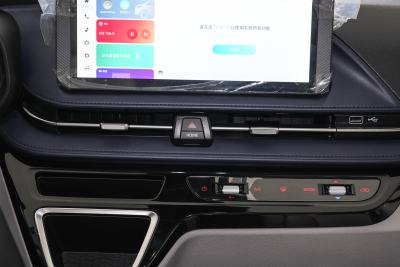 2025款 旅行家V90乐途版 横床4座-内饰-图片-有驾