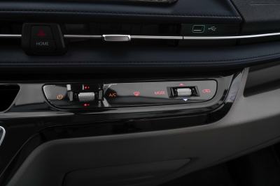 2025款 旅行家V90乐途版 横床4座-内饰-图片-有驾