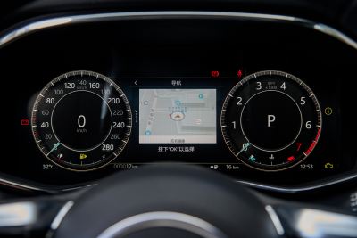 2025款 P250 R-Dynamic S-内饰-图片-有驾
