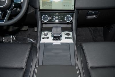 2025款 P250 R-Dynamic S-内饰-图片-有驾