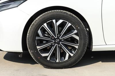 2026款 鸿蒙座舱 2.0L 舒适版-外观-图片-有驾