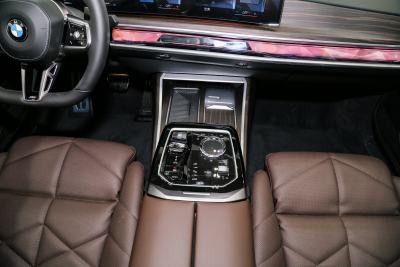 2023款 740Li 领先型 M运动套装-内饰-图片-有驾