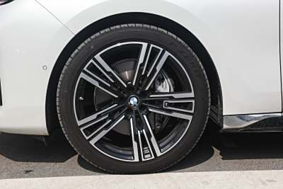 2023款 740Li 领先型 M运动套装-外观-图片-有驾