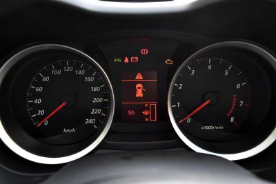 2016款 1.8L 手动黑白复刻版-内饰-图片-有驾
