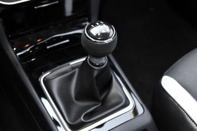 2016款 1.8L 手动黑白复刻版-内饰-图片-有驾