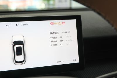2024款 2.0T 两驱豪华版 5座-内饰-图片-有驾
