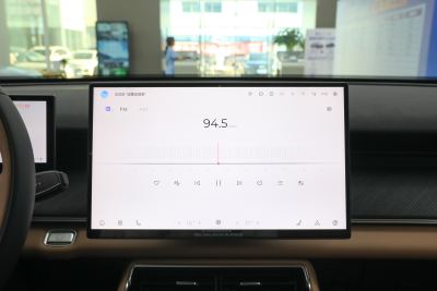 2024款 2.0T 两驱豪华版 5座-内饰-图片-有驾