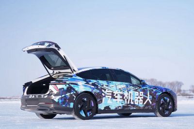 2024款 性能版-官方图-图片-有驾