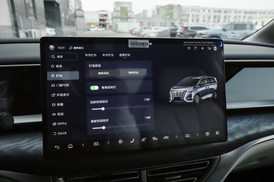 2025款 DM-i 智驾版 1020 四驱尊荣型-内饰-图片-有驾 2025款 DM-i 智驾版 1020 四驱尊荣型-内饰-图片-有驾