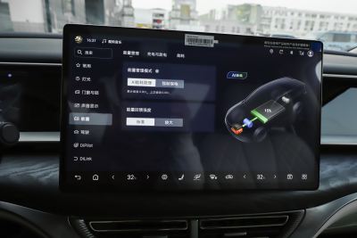 2025款 DM-i 智驾版 1020 四驱尊荣型-内饰-图片-有驾 2025款 DM-i 智驾版 1020 四驱尊荣型-内饰-图片-有驾