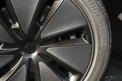 2025款 改款 长续航全轮驱动版-外观-图片-有驾