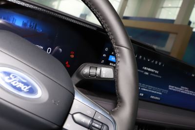 2025款 2.0T EcoBoost 至尊型-内饰-图片-有驾