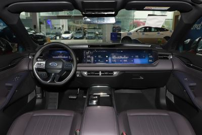 2025款 2.0T EcoBoost 至尊型-内饰-图片-有驾