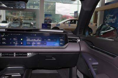 2025款 2.0T EcoBoost 至尊型-内饰-图片-有驾