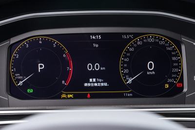 2025款 300TSI 自动两驱龙腾版-内饰-图片-有驾