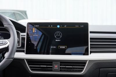 2025款 300TSI 自动两驱龙腾版-内饰-图片-有驾