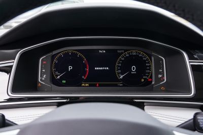 2025款 300TSI 自动两驱龙腾版-内饰-图片-有驾