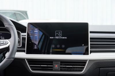 2025款 300TSI 自动两驱龙腾版-内饰-图片-有驾