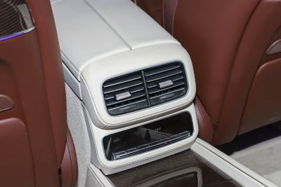 2022款 GLS 600 4MATIC 礼尚版-内饰-图片-有驾