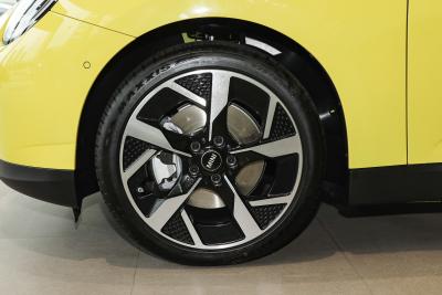 2024款 452km COOPER SE 艺术家-外观-图片-有驾