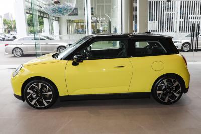 2024款 452km COOPER SE 艺术家-外观-图片-有驾