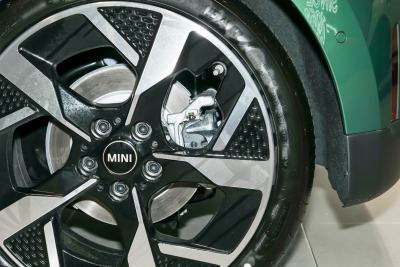 2024款 452km COOPER SE 艺术家-外观-图片-有驾