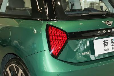 2024款 452km COOPER SE 艺术家-外观-图片-有驾