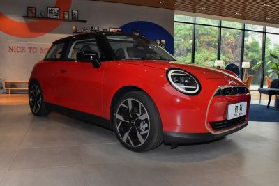 2024款 452km COOPER SE 艺术家-外观-图片-有驾