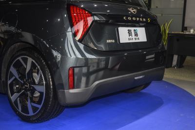 2024款 452km COOPER SE 艺术家-外观-图片-有驾