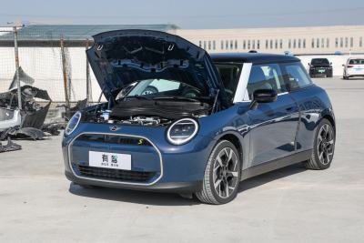 2025款 463km COOPER SE 艺术家-外观-图片-有驾