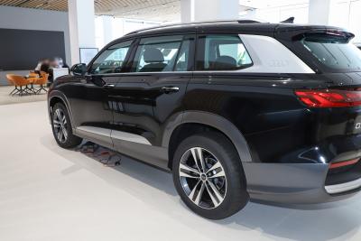 2025款 40 TFSI quattro 纪念版 羽林套装 7座-外观-图片-有驾
