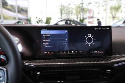 2024款 M3四门轿车 M xDrive 雷霆版-内饰-图片-有驾