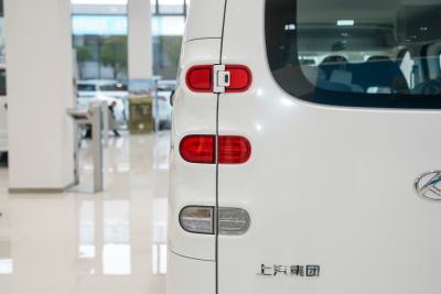 2024款 V1 长轴低顶 多功能版（62kWh）-外观-图片-有驾