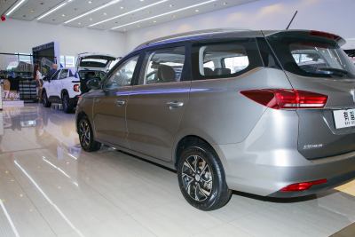 2021款 1.5L CVT豪华型77kW-外观-图片-有驾