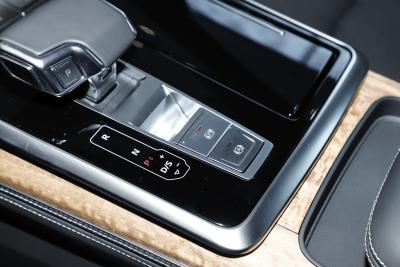 2025款 55 TFSI quattro S line尊贵型-内饰-图片-有驾