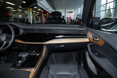 2025款 55 TFSI quattro S line尊贵型-内饰-图片-有驾