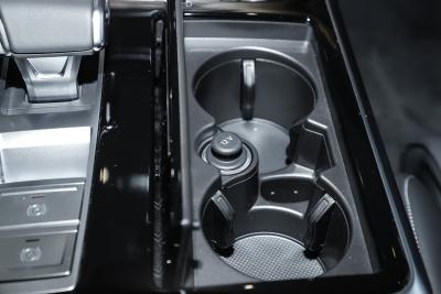 2025款 55 TFSI quattro S line尊贵型-内饰-图片-有驾