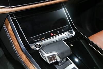 2025款 55 TFSI quattro S line尊贵型-内饰-图片-有驾