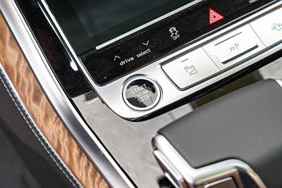 2025款 55 TFSI quattro S line尊贵型-内饰-图片-有驾