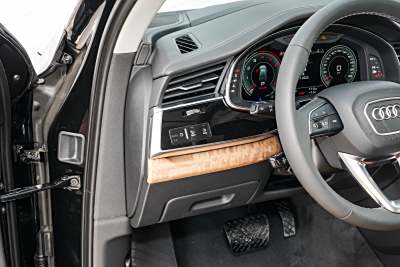 2025款 55 TFSI quattro S line尊贵型-内饰-图片-有驾