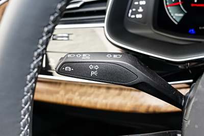 2025款 55 TFSI quattro S line尊贵型-内饰-图片-有驾