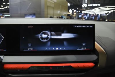 2025款 xDrive30L 尊享型 M运动套装-内饰-图片-有驾