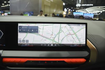 2025款 xDrive30L 尊享型 M运动套装-内饰-图片-有驾