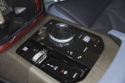 2025款 xDrive30L 尊享型 M运动套装-内饰-图片-有驾